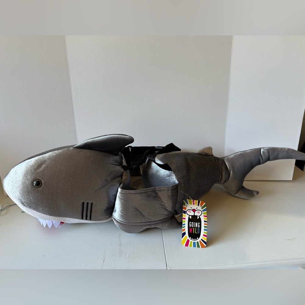 NWT Going Wild plush Kids Shark Costume